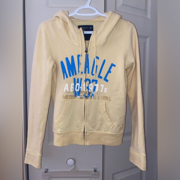 4/$20 American Eagle Zippered Hoodie Size XS - Picture 1 of 3